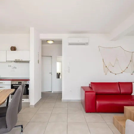 Moderne, Helle Mit Meerblick Marusici
