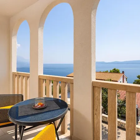 Apartman Moderne, Helle Mit Meerblick Marusici